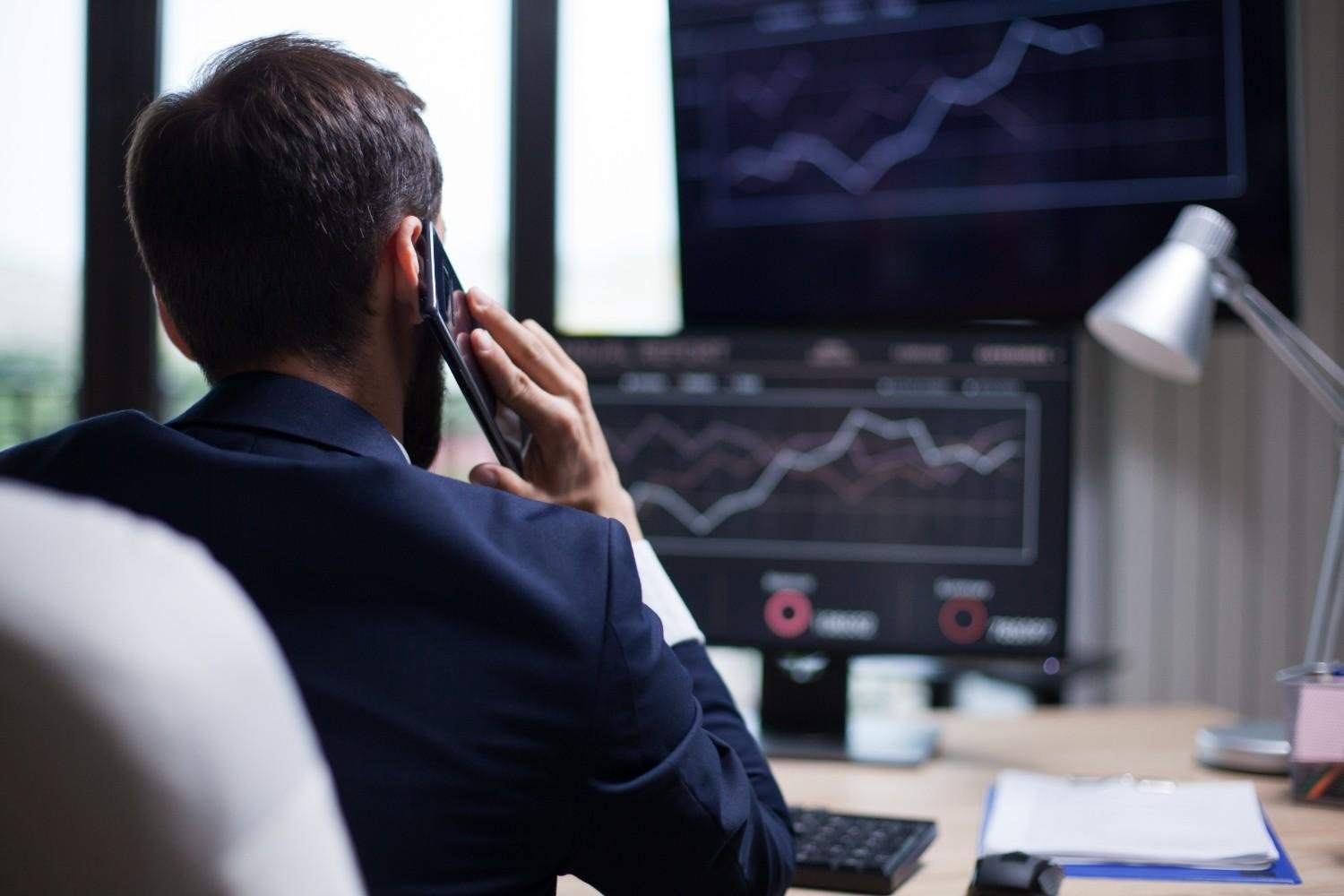 Which Daily Rules Protect a Small Account?