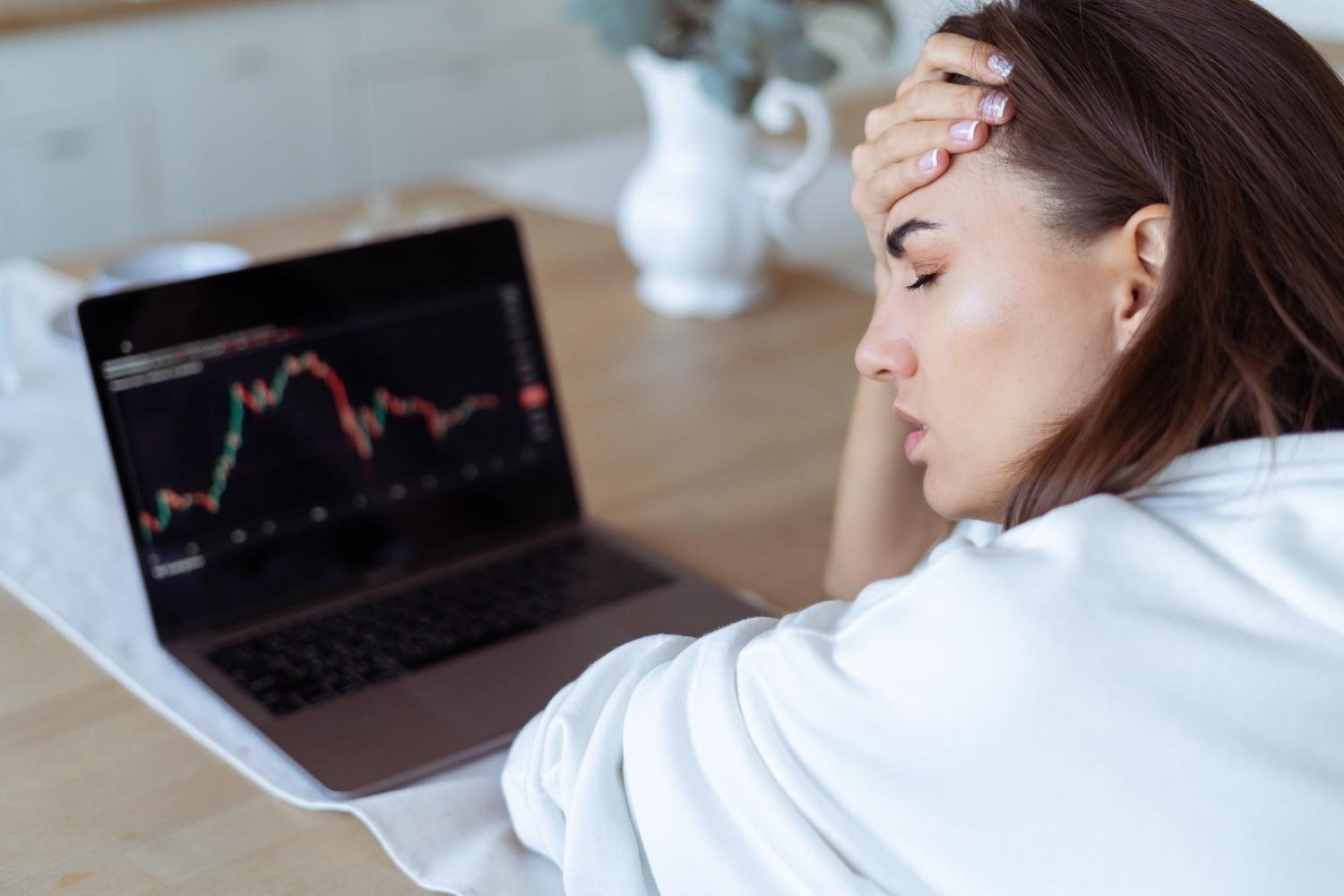 How to Manage Fear of Pulling the Trigger in Trading
